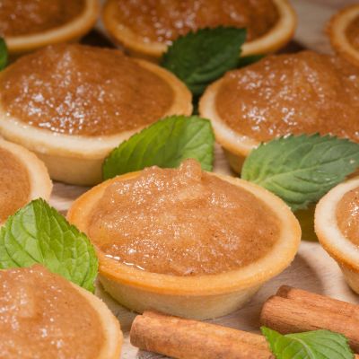 Apple-Caramel Cream Tart